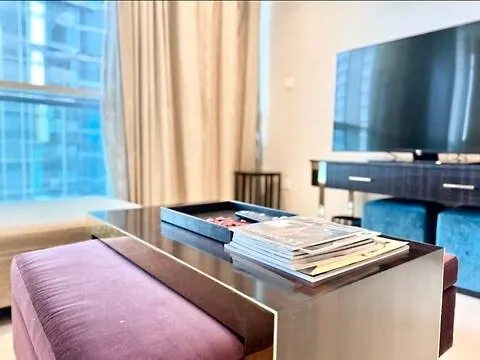 Homes2Retreat - Stylish 2Br Apartment In Prime Downtown Spot Dubai