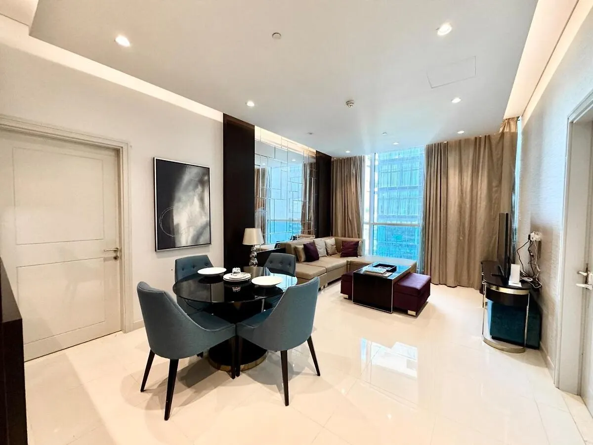 Homes2Retreat - Stylish 2Br Apartment In Prime Downtown Spot Dubai 0*,  United Arab Emirates